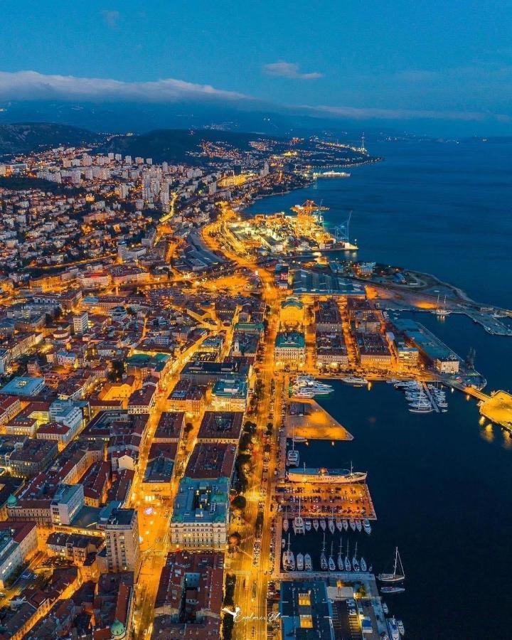 Apartment Bivio Rijeka Bagian luar foto